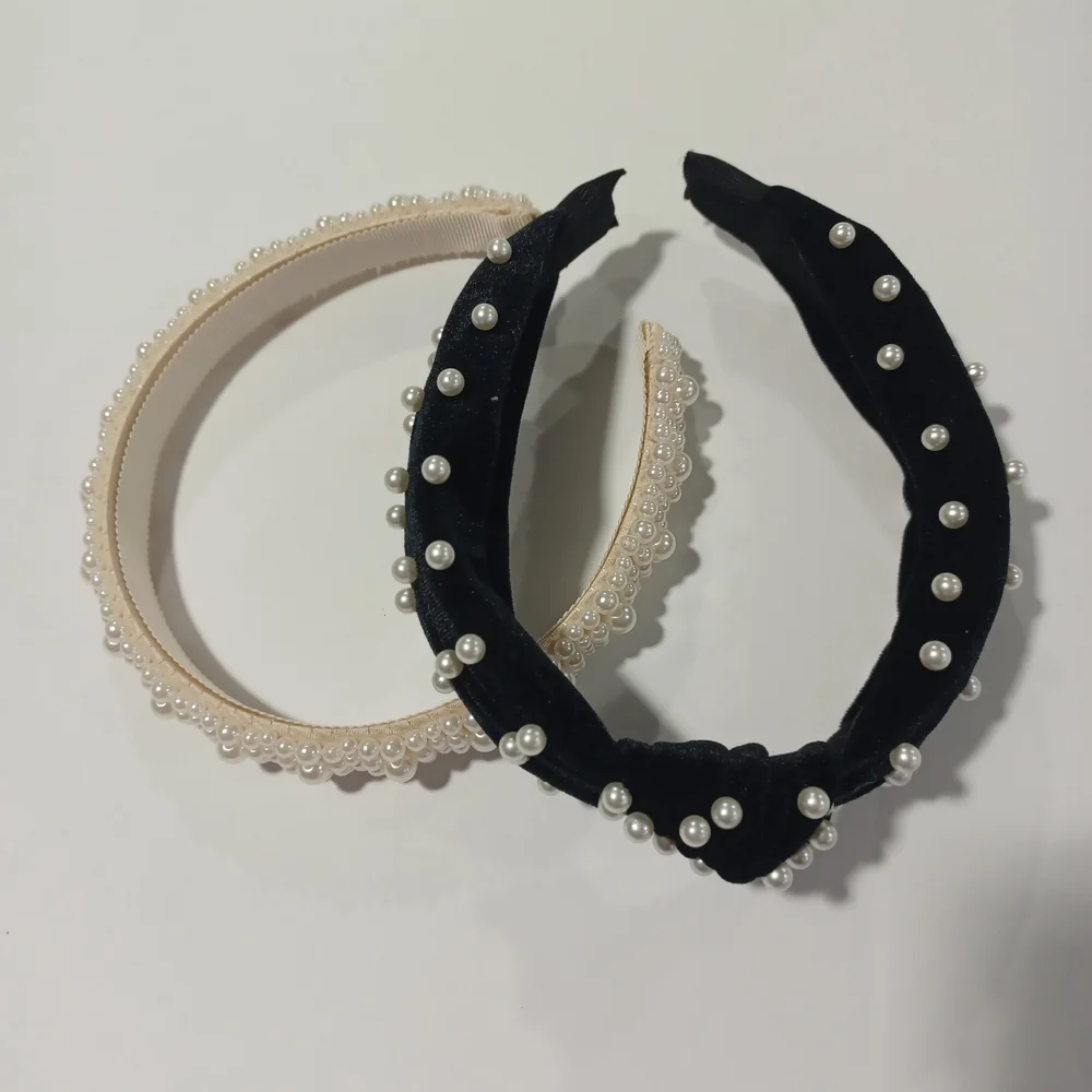 Chic Pearl-Studded Headbands - Black and Cream - Picture 2 of 8
